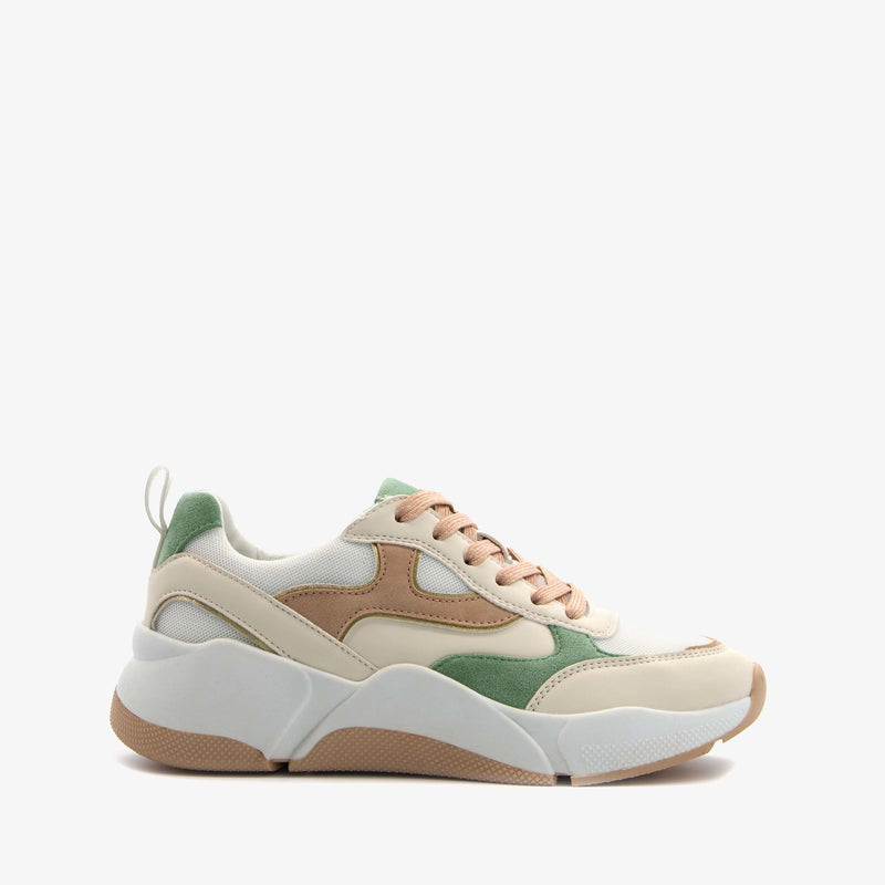 https://www.scapino.nl/blue-box-dames-dad-sneakers-010296721?variant=1010296721370