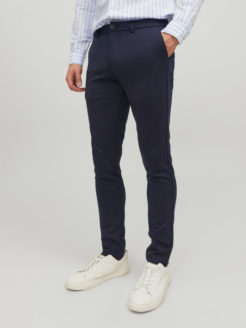 https://www.jackjones.com/nl-nl/product/12185445_2078/slim-fit-normale-rise-trainingsbroek